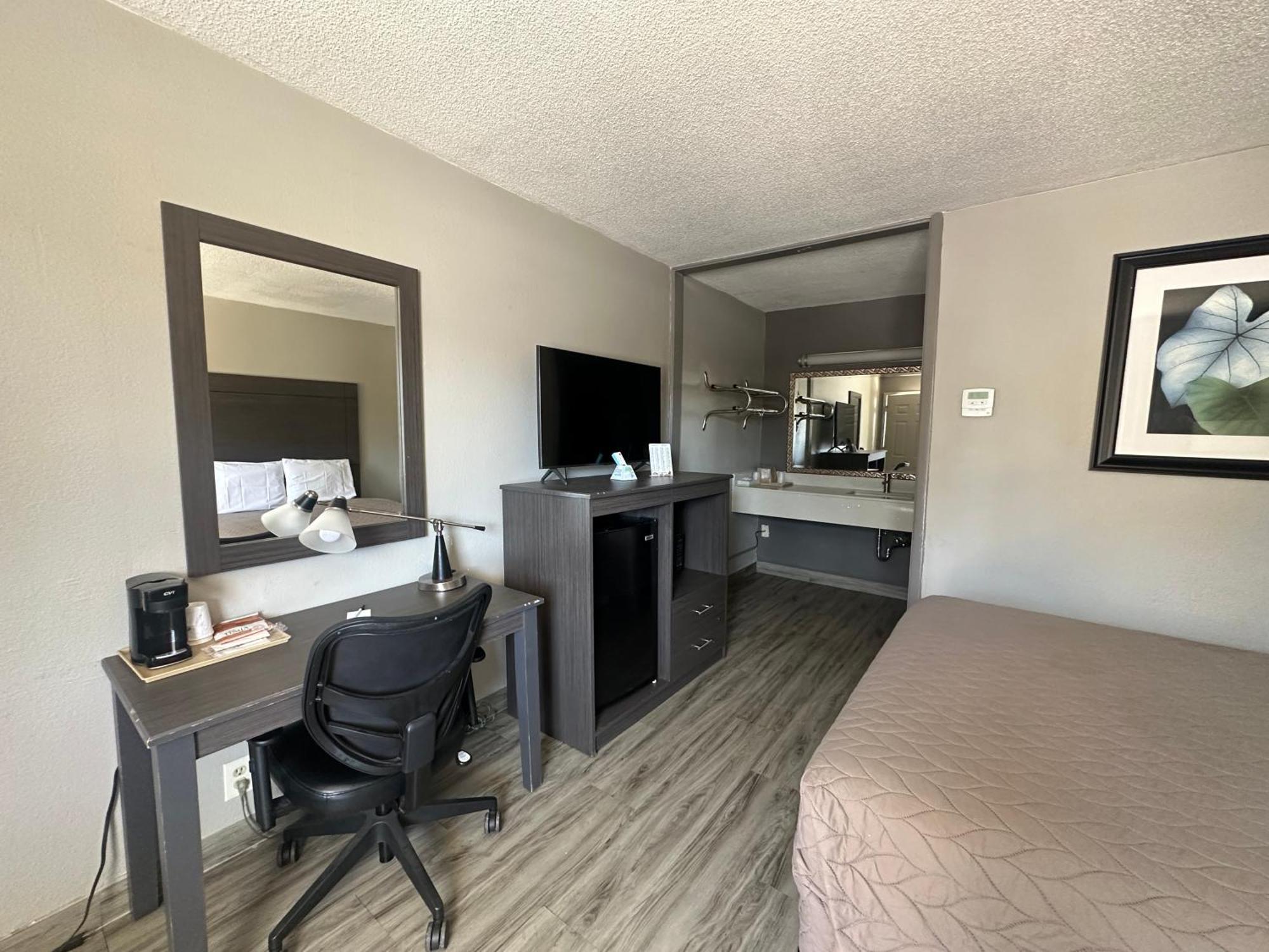 Executive Inn Locust Grove By Capital O מראה חיצוני תמונה
