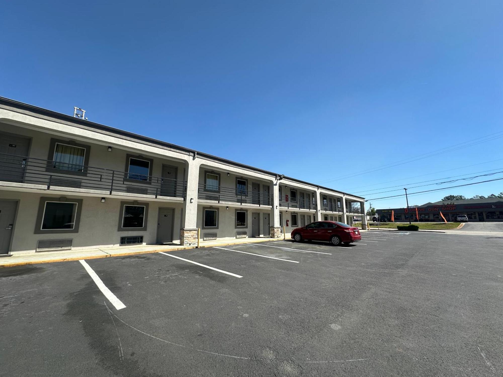Executive Inn Locust Grove By Capital O מראה חיצוני תמונה